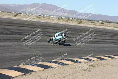 media/Jan-16-2026-CVMA Friday Practice (Fri) [[6f2bf47531]]/5-Racer 4-Trackday1/Session 2 (Bowl)/